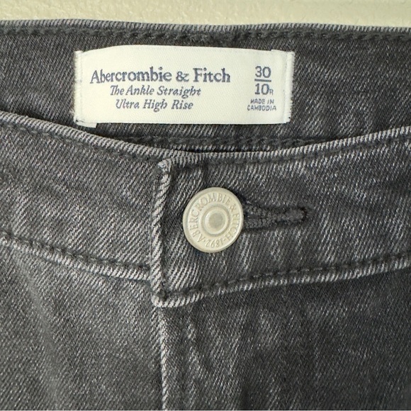 Abercrombie & Fitch NWT The Ankle Straight Ultra High-Rise Jeans - Picture 5 of 12